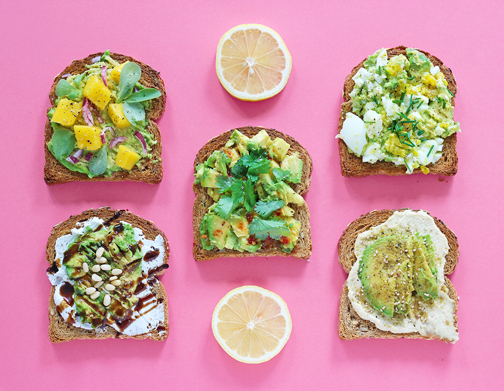 recettes-avocado-toast-toppings-1